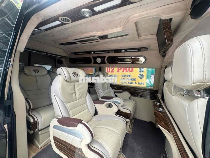 Ford Transit Dcar Limousine 2017 ĐK 2018