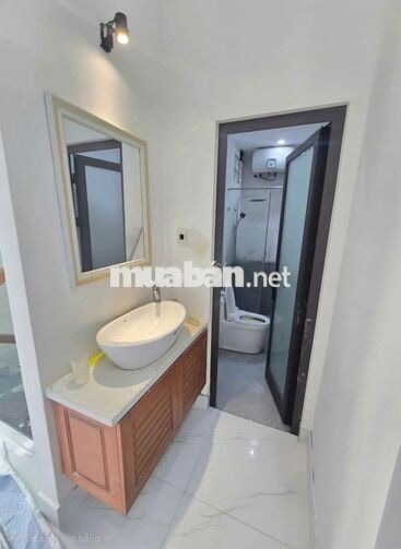 NHÀ 3 TẦNG MẶT TIỀN KHU SINH VIÊN HÒA KHÁNH