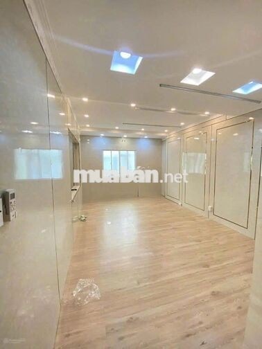RẺ HIẾM NHÀ ĐẸP 5 TẦNG CÓ HẦM – GIÁ HIẾM NHẤT KHU CHỈ 33 TRIỆU/ THÁNG
