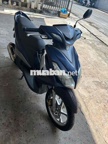Yamaha Luvias FI màu Xanh đen