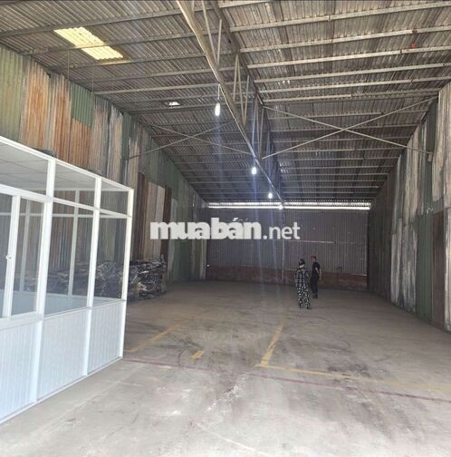 CHO THUÊ KHO,XƯỞNG 10X25M ,Đ XE CÔNG VÀO 24/24 KCN TÂN BÌNH 
