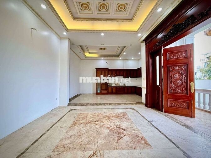 Biệt thự Khủng gần 800m2 3 Tầng Đẳng cấp Gần Ngã Tư Ga