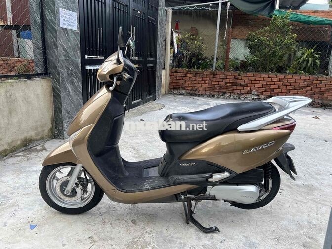 HONDA LEAD XE TAY GA MÀU NÂU