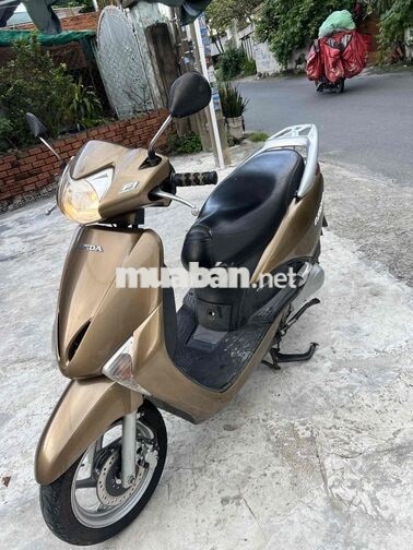 HONDA LEAD XE TAY GA MÀU NÂU