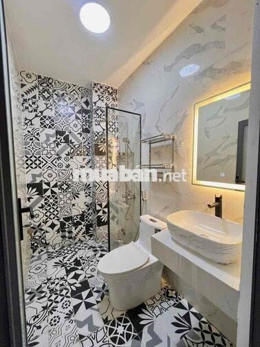 PHÒNG BAN CÔNG - HUỲNH VĂN BÁNH PHÚ NHUẬN - FULL NỘI THẤT THOÁNG ĐẸP