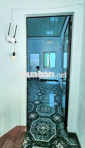 Cho nữ thuê phòng 40m2 CMT8 Q3 WC riêng, free nước + wifi