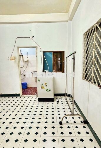 Cho nữ thuê phòng 20m2 CMT8 Q3 free nước free wifi WC riêng