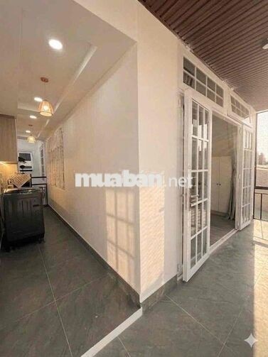 STUDIO BAN CÔNG TÁCH BẾP SIÊU RỘNG NGAY SÁT Q4 Q1 KCX TÂN THUẬN