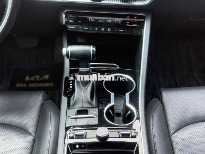 Kia K5 2.0 premium 2023