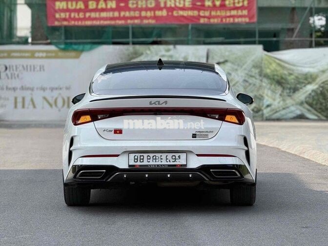 Kia K5 2.0 premium 2023