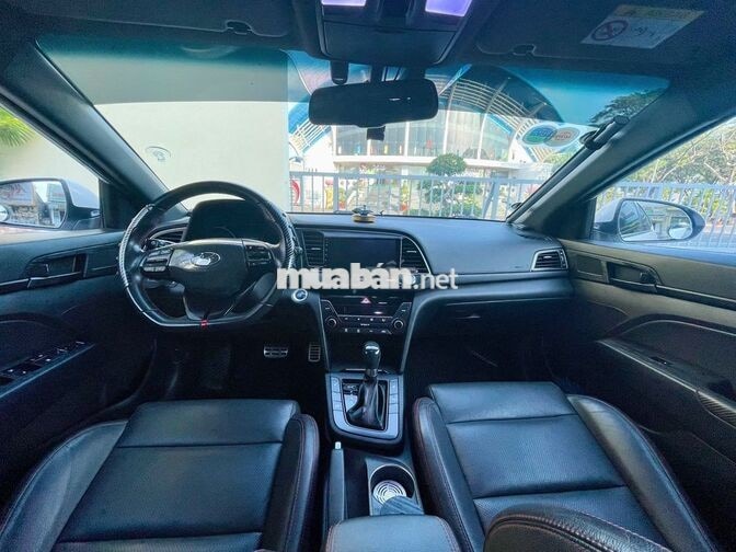 Hyundai Elantra Sport 2018 Trắng