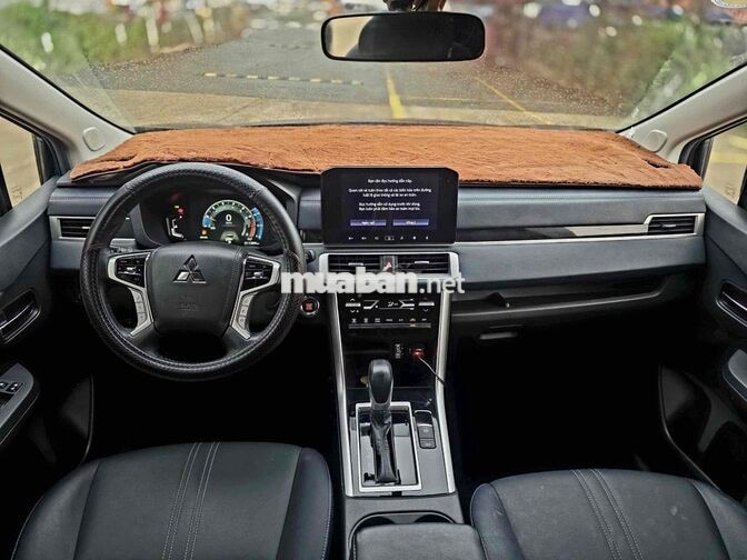 Mitsubishi Xpander Cross 2025 Nâu 11.000 km