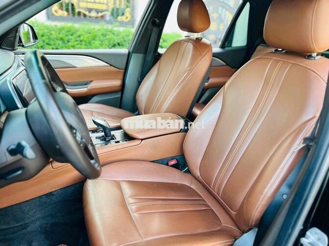 VinFast Lux A Premium 2021 99000 km Đen