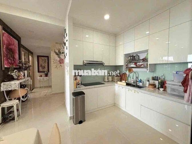 Cho thuê căn hộ 2PN 2WC. chung cư The Botanica. Phường 2 Tân Bình
