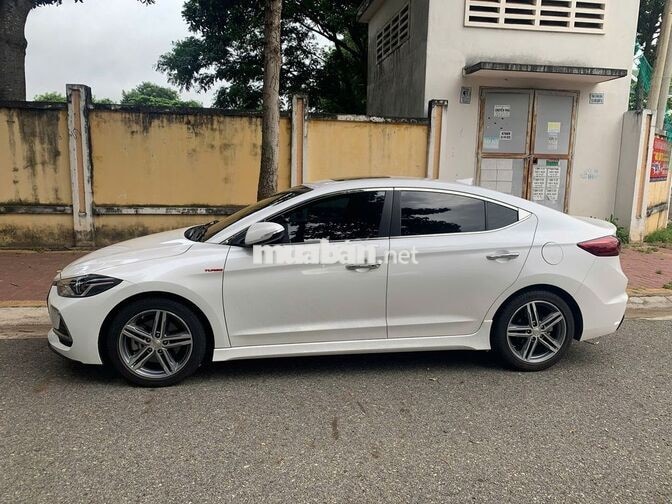 Hyundai Elantra Sport 2018 Trắng