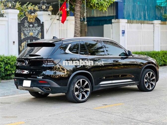 VinFast Lux A Premium 2021 99000 km Đen