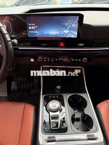Kia Carnival 2024 Signature 2.2D,7 chỗ,màu trắng