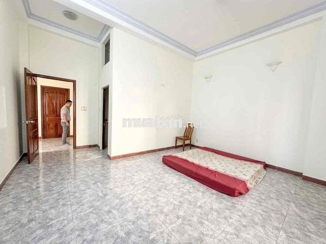 Cho thuê nhà đường Bình Lợi, p13, Bình Thạnh. DT 5x20m. Giá 23tr/tháng