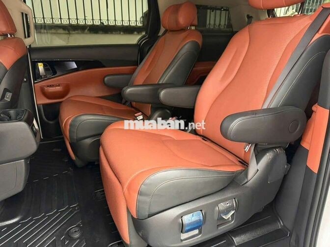 Kia Carnival 2024 Signature 2.2D,7 chỗ,màu trắng