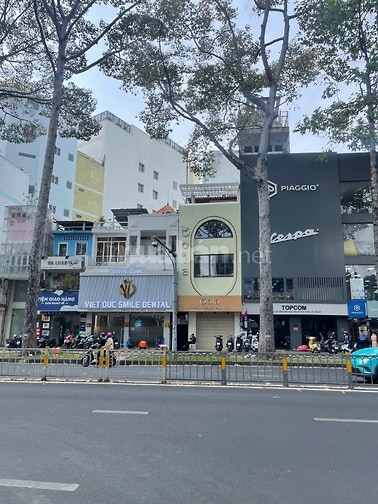35 tỷ - Bán gấp nhà MT Trần Hưng Đạo P7 Q5 đoạn 2 chiều DT 4,5 x 25m