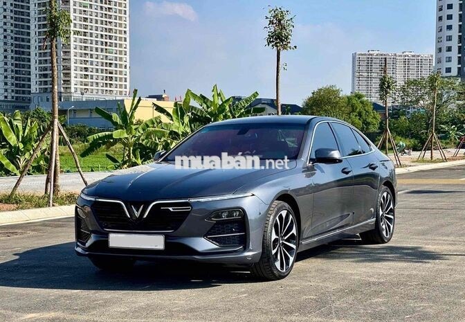 VinFast Lux A Premium 2019 34000 km Xám