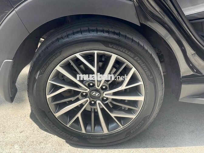 Hyundai Tucson 2.0D dầu sản xuất 2021