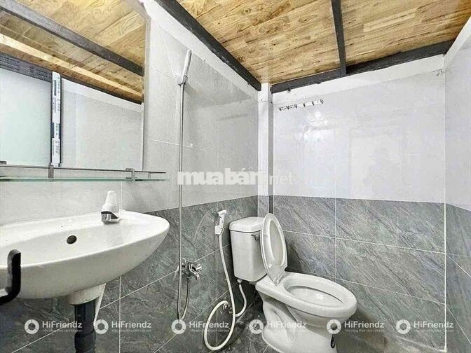 DUPLEX BAN CÔNG - GÁC CAO NGAY CHỢ BÀ CHIỂU