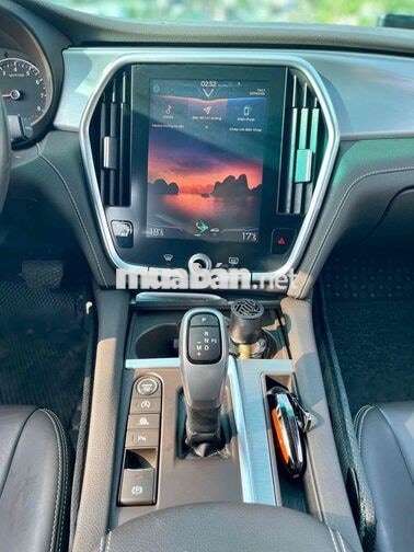 VinFast Lux A Premium 2019 34000 km Xám