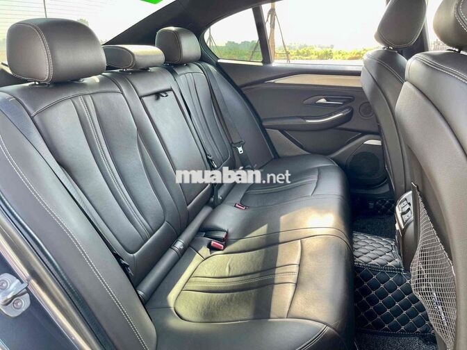 VinFast Lux A Premium 2019 34000 km Xám