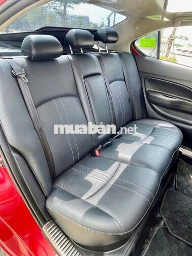 Attrage Premium 1.2 CVT 2021
