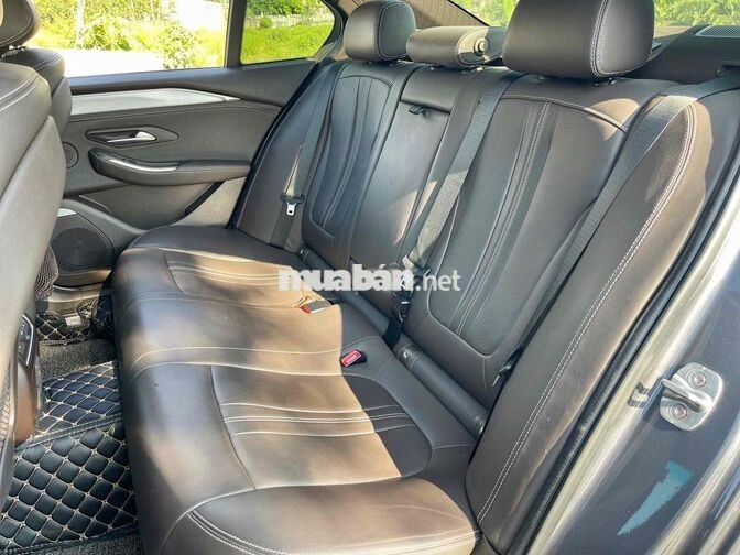 VinFast Lux A Premium 2019 34000 km Xám