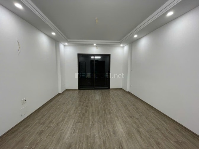 Cho nữ hoặc hộ gia đình thuê nhà 5 tầng ngõ 174 Lê Thanh Nghị