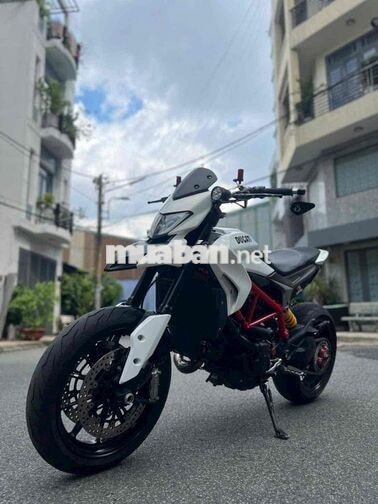 Ducati Hypermotard 821 màu Trắng