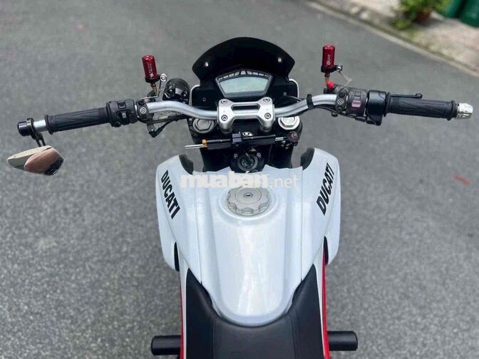Ducati Hypermotard 821 màu Trắng