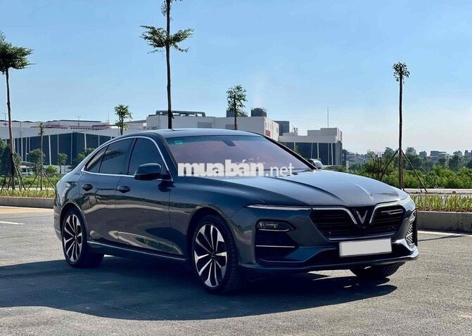 VinFast Lux A Premium 2019 34000 km Xám