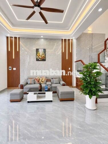 Chính Chủ Bán Căn Nhà 1 Trệt 1Lầu 5x20 Sổ Riêng Ngay Cây Xăng Đúc Hưng
