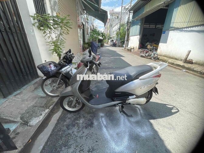 Honda Lead Bạc