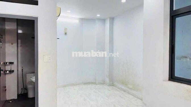 Nhà Lý Nam Đế Quận 11 40 m² 3 Tầng 2 PN - Chỉ 11 Triệu