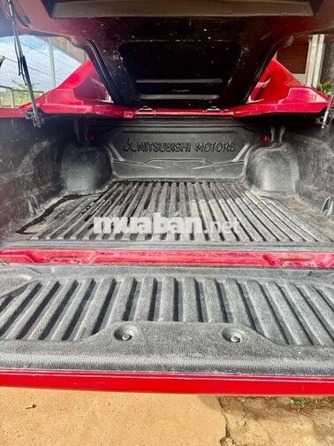 Mitsubishi Triton 2018 Số sàn 55063 km Đỏ