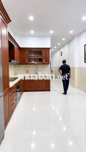🌈 Nhà Vip!! Mặt Tiền 12m Khu NGUYỄN SƠN, 3 Lầu, 4 x 17m, 6 Phòng, 4 wc