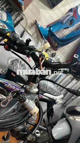 Suzuki Xip***8 Đỏ Kem