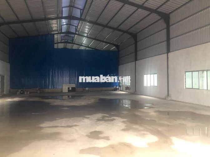 Cho thuê nhà xưởng, MB kinh doanh 800m2 tại Nguyễn Khuyến, hàng hiếm