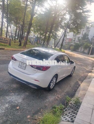 Mazda 3 cực zin cực đẹp 5 chỗ Tự động Xăng Trắng