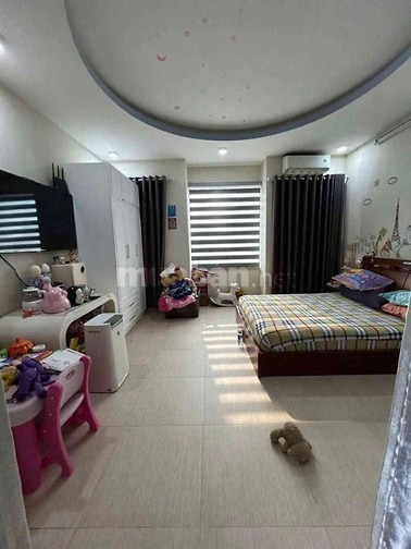 (HIẾM)Bán nhà Lâm Văn Bền, mặt tiền sầm uất, 100 m2, giá TỐT