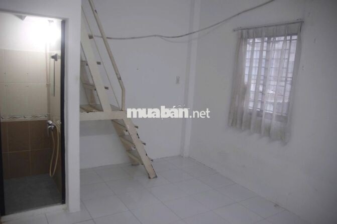 Cho thuê nhà nguyên căn hẻm 54 Trần Quang Khải