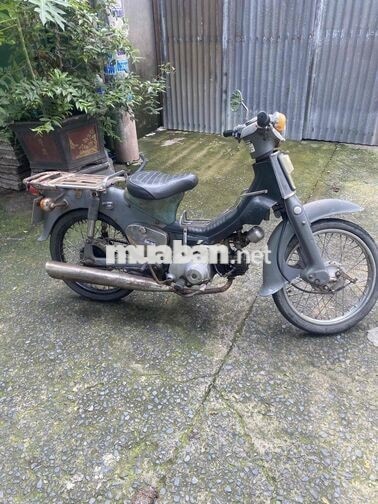 Xe máy Cub Xám cổ điển