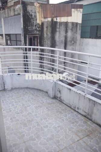 Cho thuê nhà nguyên căn hẻm 54 Trần Quang Khải