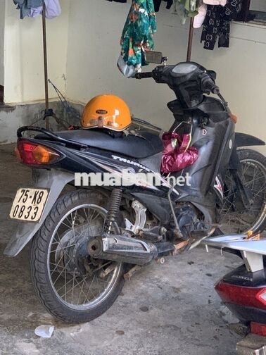 Xe máy điện Yamaha Taurus màu Đen