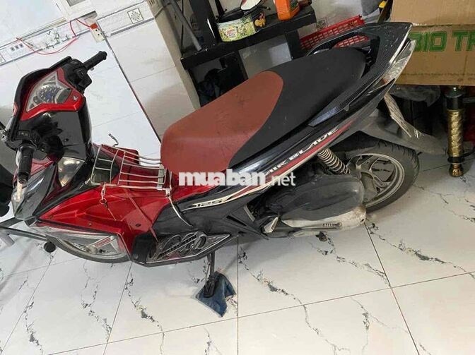 Honda Air Blade 2014 màu Đỏ