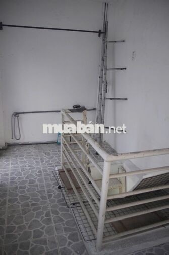 Cho thuê nhà nguyên căn hẻm 54 Trần Quang Khải